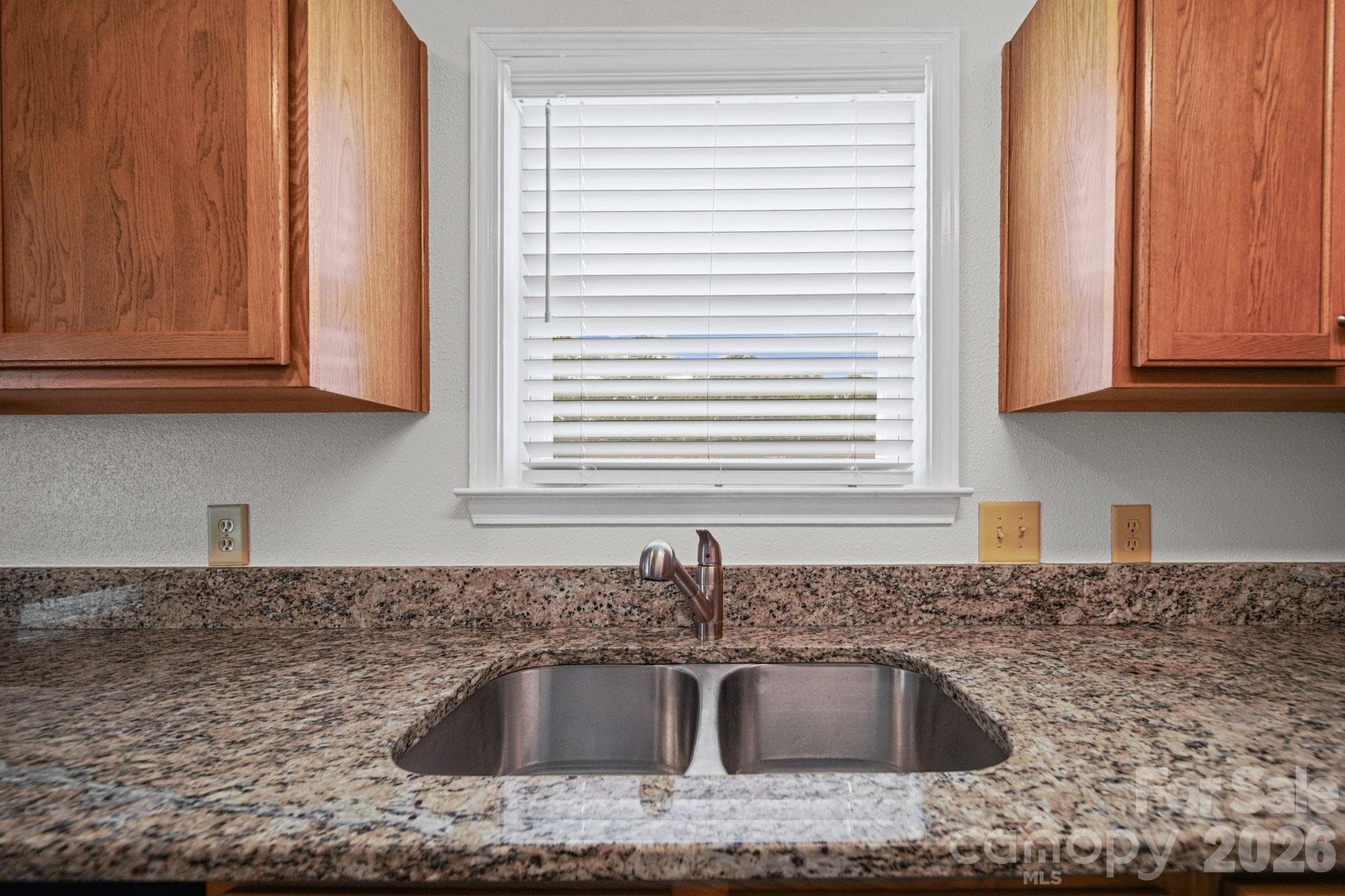 Single Family Residence at 1602 Matthew Allen Circle, Kannapolis, photo 8 of 32