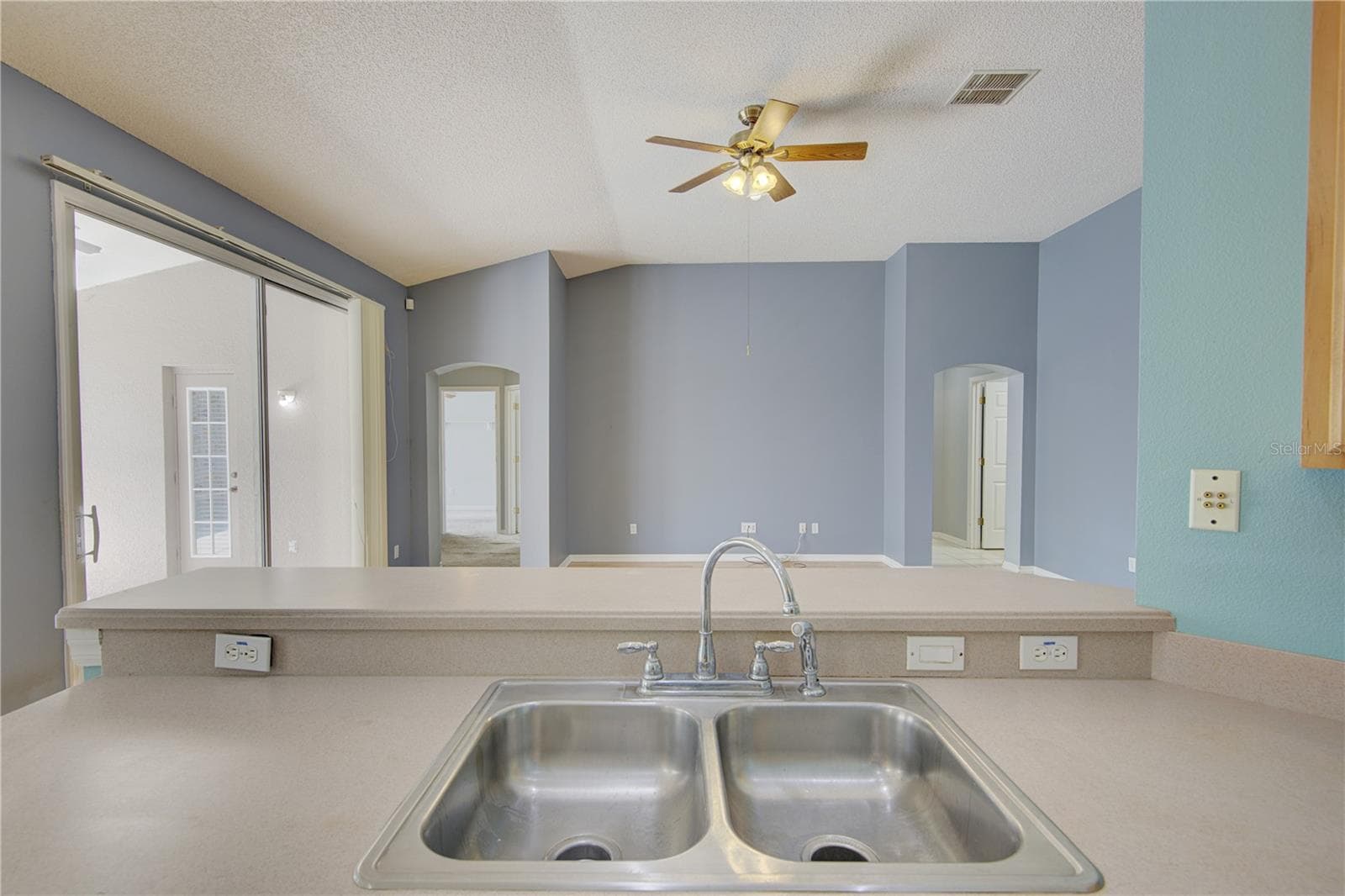 Single Family Residence at 2688 SUGAR PINE RUN, OVIEDO, photo 15 of 46