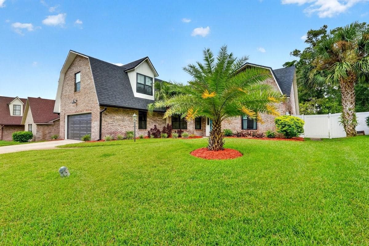 Single Family Residence at 3 FOX HOLLOW DR, ORMOND BEACH, photo 3 of 46