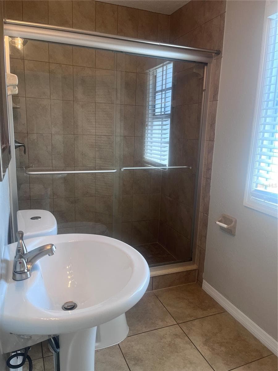 Condominium at 4728 BEACH DR SE #B, ST PETERSBURG, photo 13 of 41