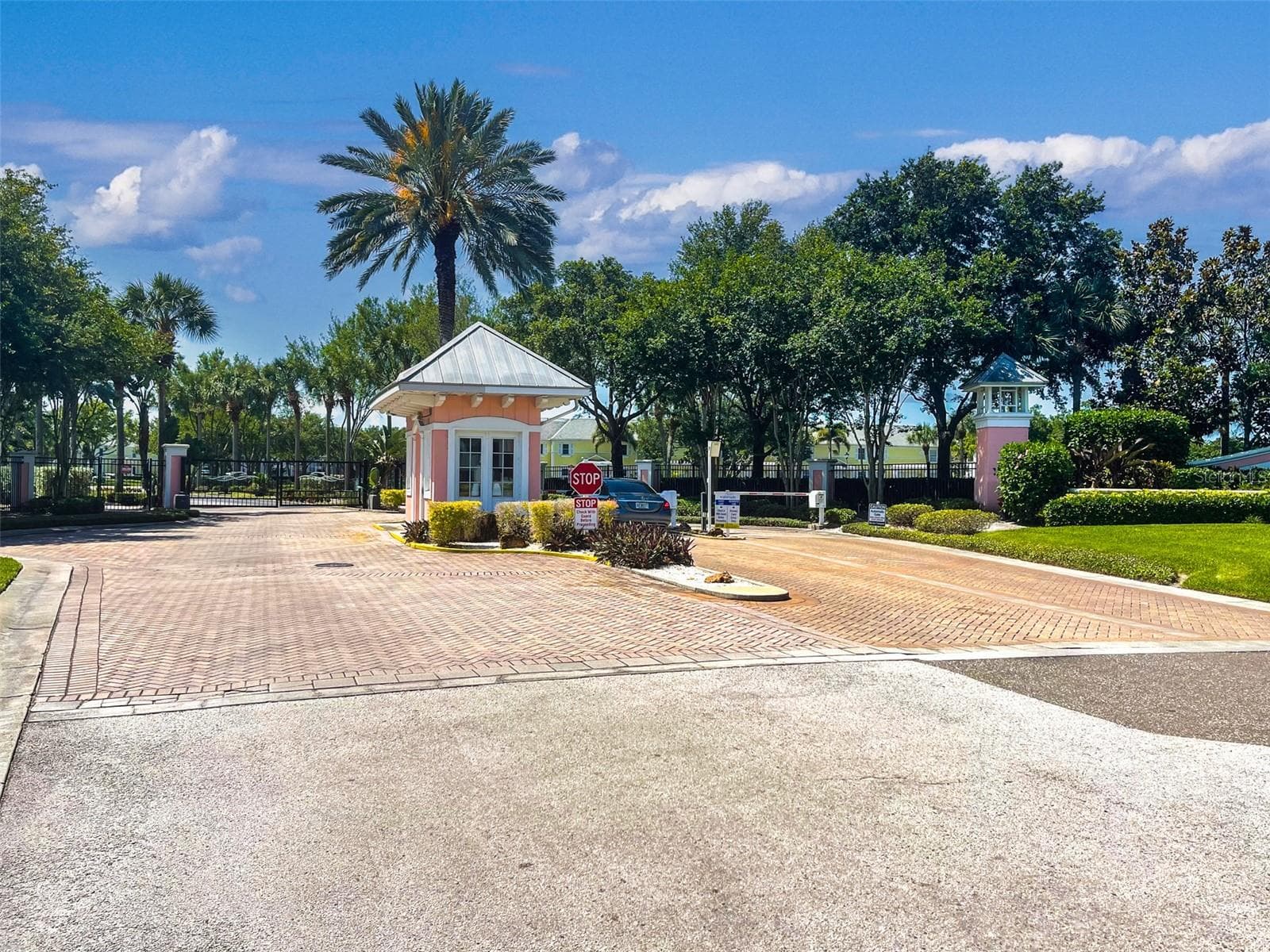 Condominium at 4728 BEACH DR SE #B, ST PETERSBURG, photo 26 of 41