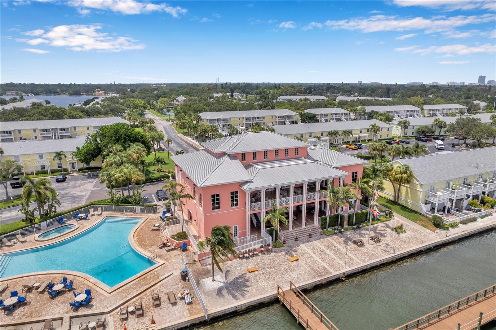 Condominium at 4728 BEACH DR SE #B, ST PETERSBURG, photo 28 of 41