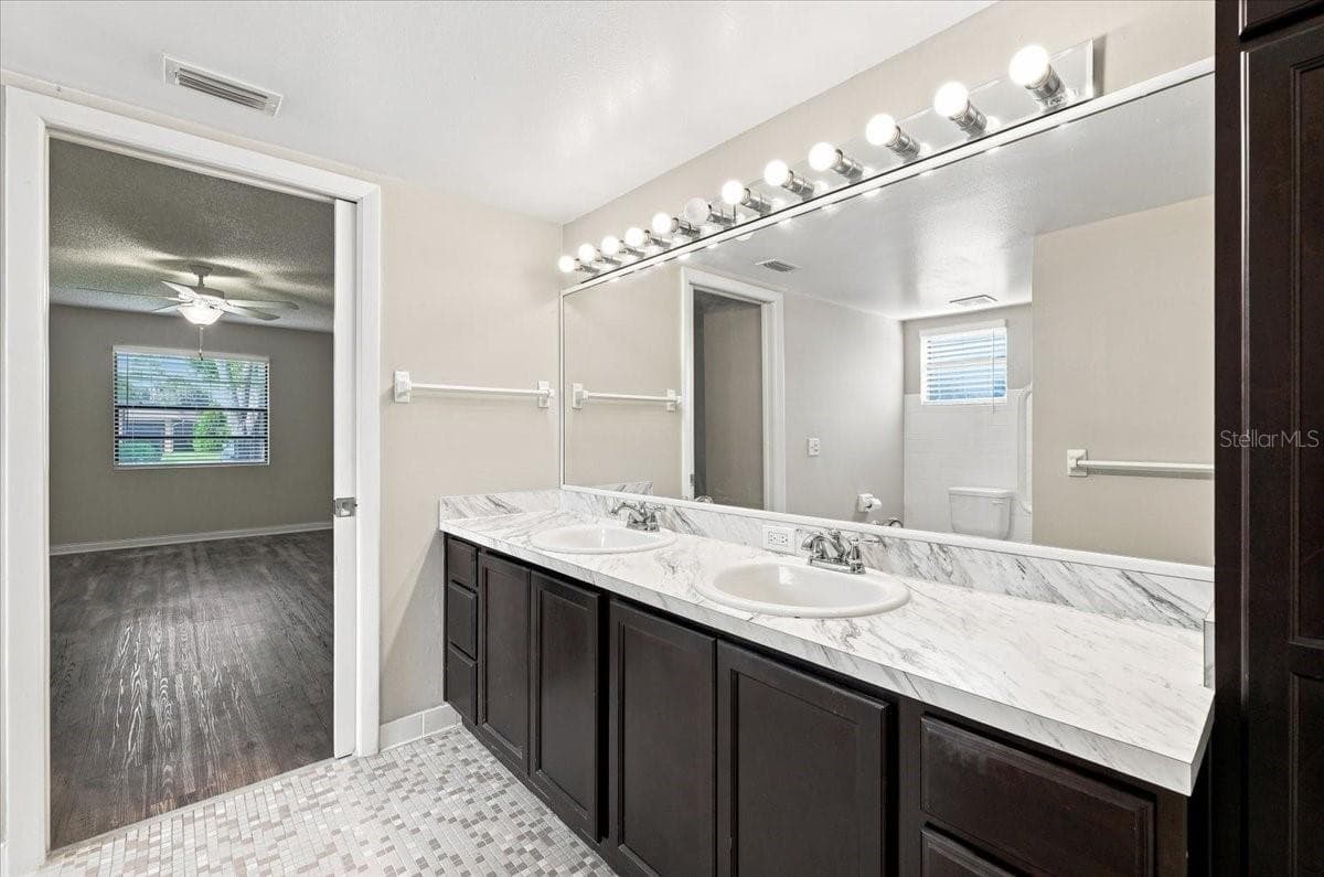 Single Family Residence at 478 LAKE CAROLYN CIR, LAKELAND, photo 29 of 66