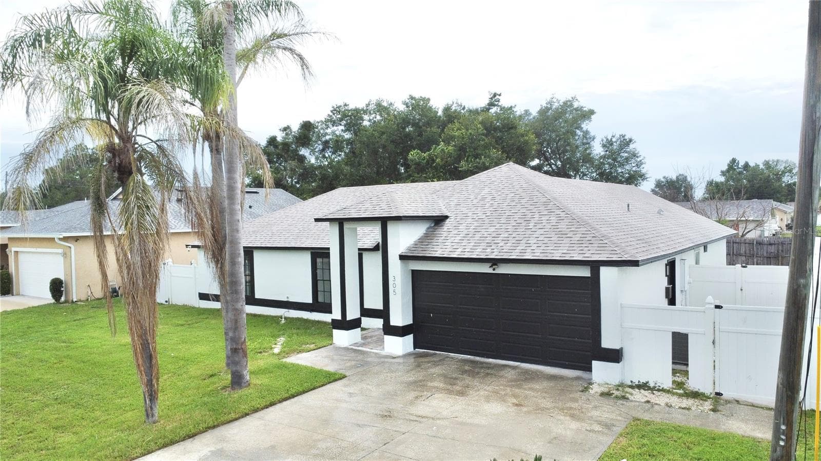 305 CORNWALLIS CT