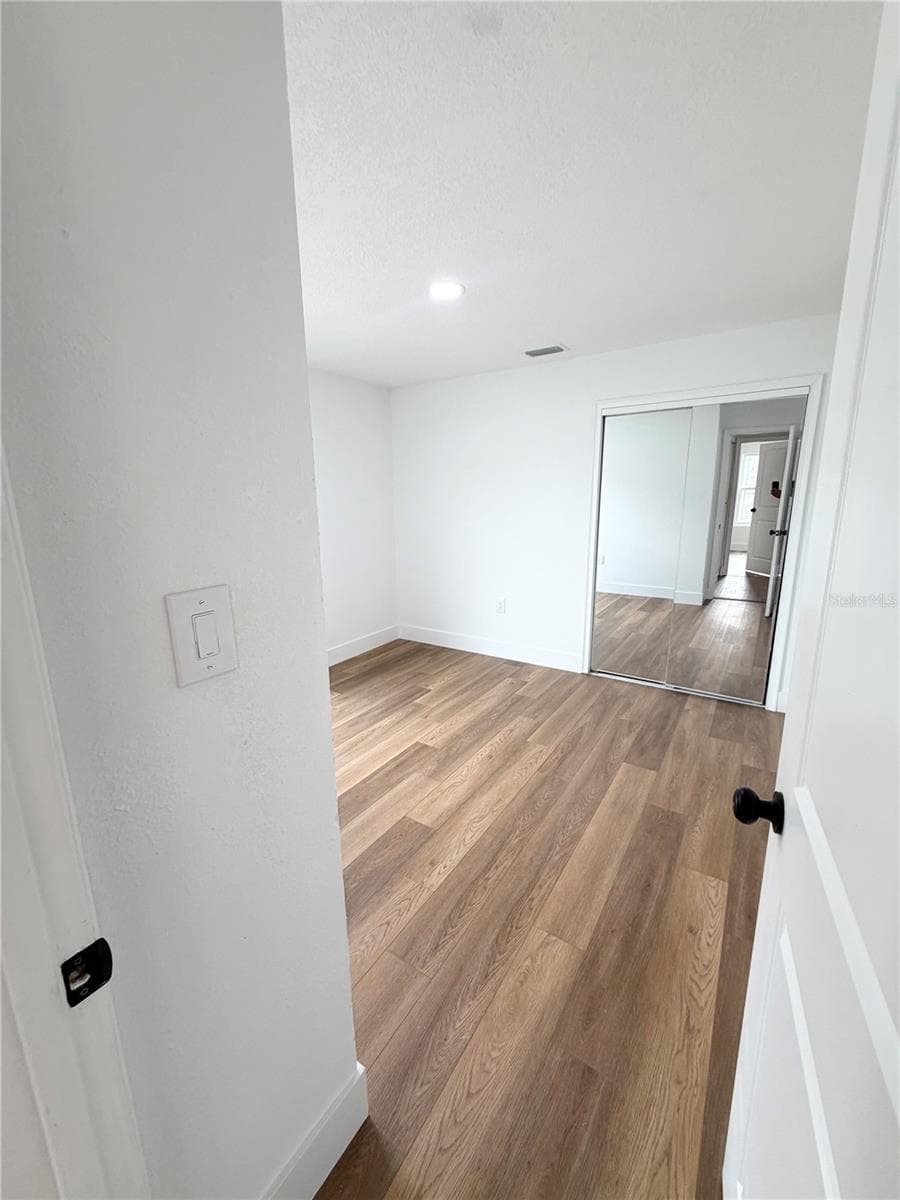 Single Family Residence at 305 CORNWALLIS CT, KISSIMMEE, photo 6 of 20