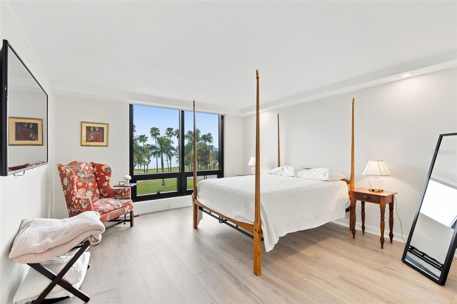 Condominium at 707 S GULFSTREAM AVE #207, SARASOTA, photo 25 of 63