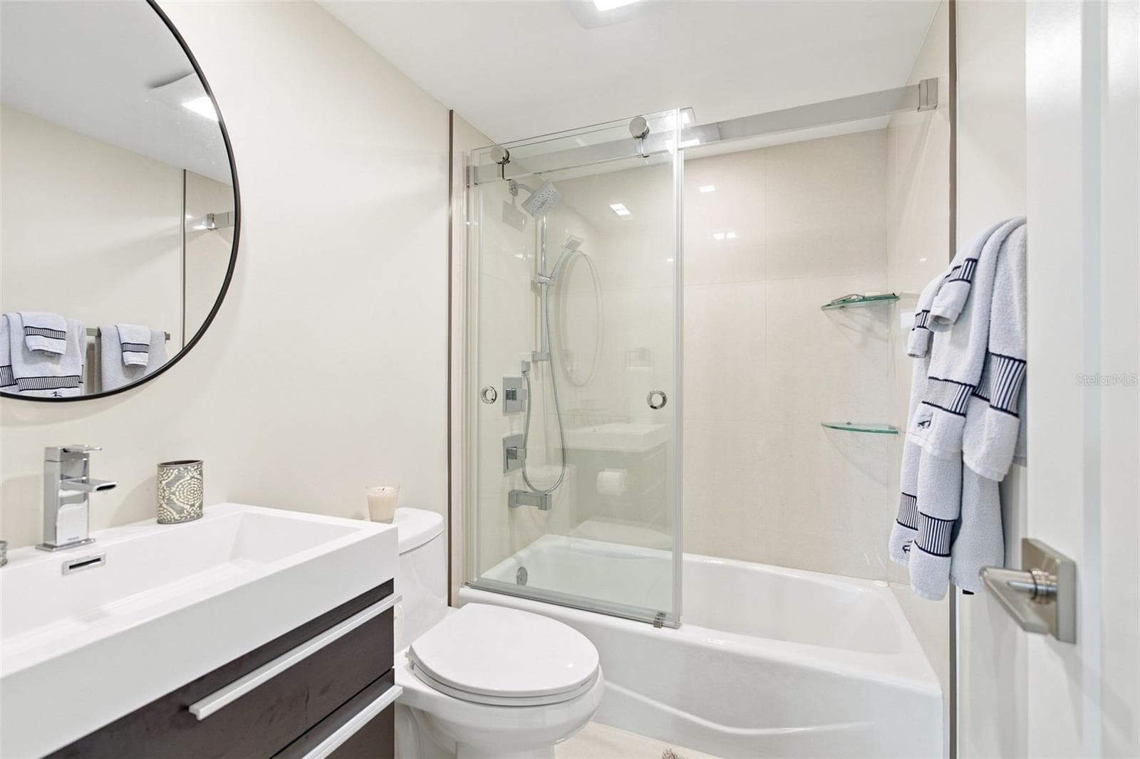 Condominium at 707 S GULFSTREAM AVE #207, SARASOTA, photo 35 of 63