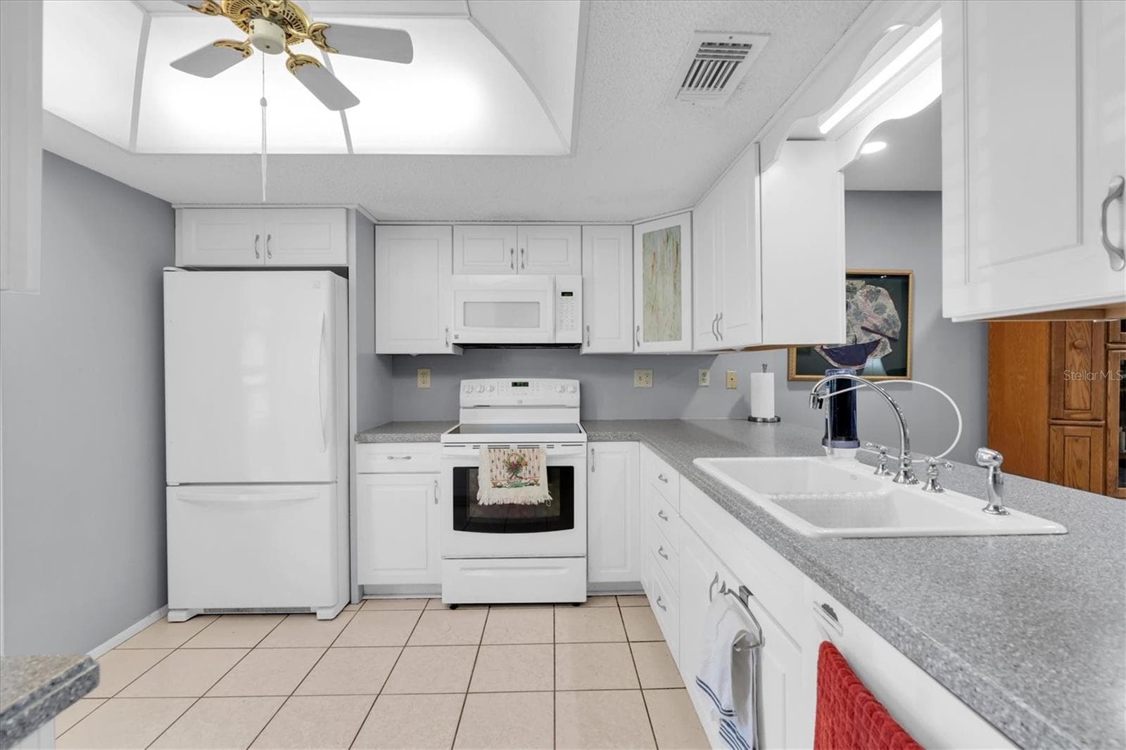 Condominium at 12227 DARWOOD DR #B, HUDSON, photo 8 of 30