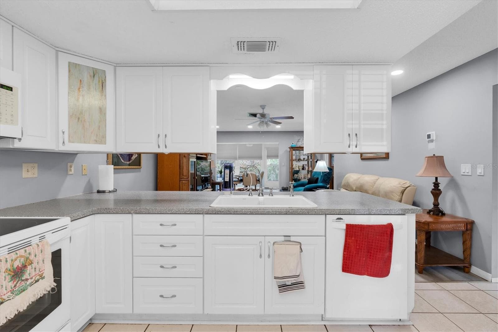 Condominium at 12227 DARWOOD DR #B, HUDSON, photo 9 of 30