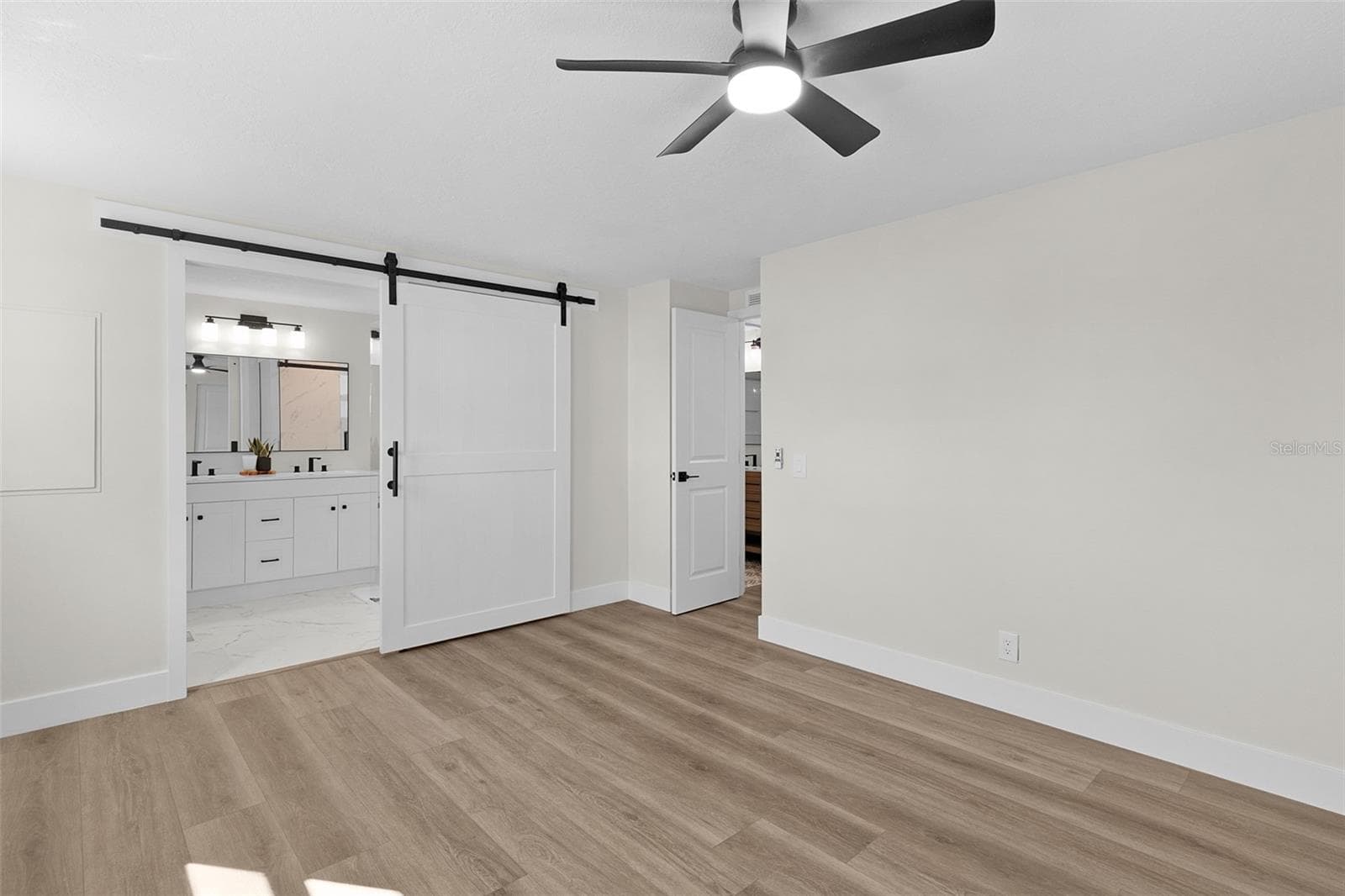 Mobile Home at 205 PALO VERDE DR, LEESBURG, photo 10 of 78