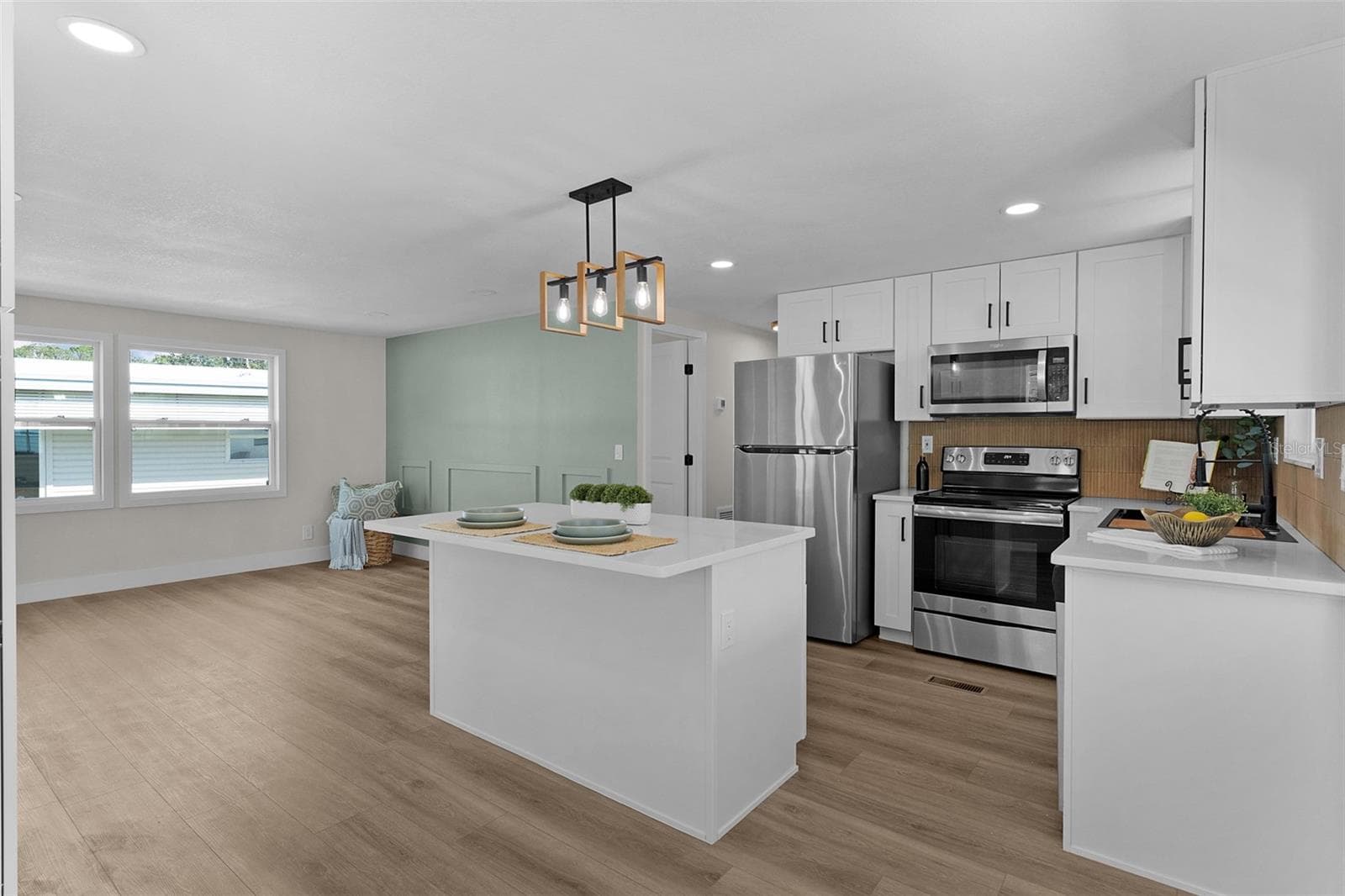 Mobile Home at 205 PALO VERDE DR, LEESBURG, photo 23 of 78