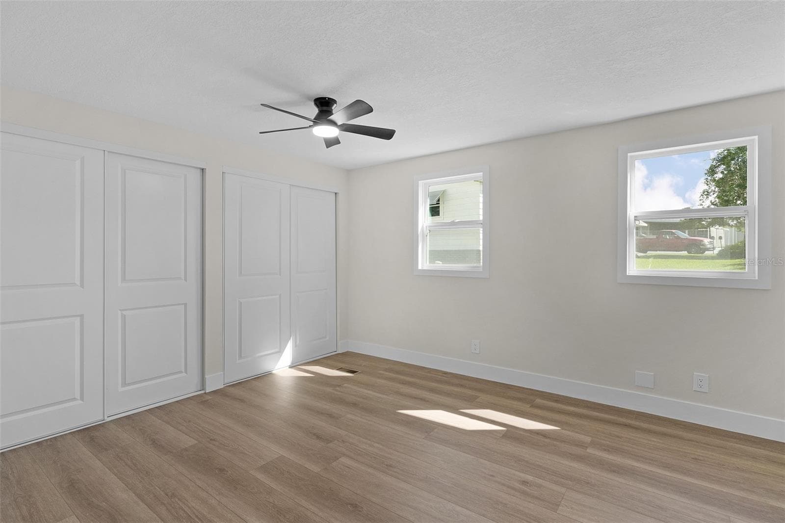 Mobile Home at 205 PALO VERDE DR, LEESBURG, photo 32 of 78