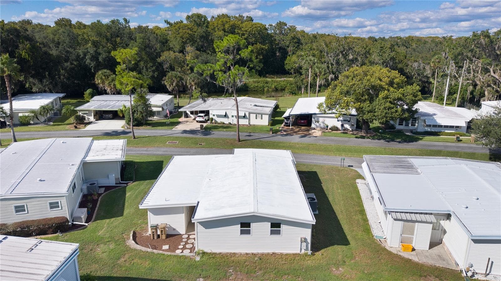 Mobile Home at 205 PALO VERDE DR, LEESBURG, photo 54 of 78