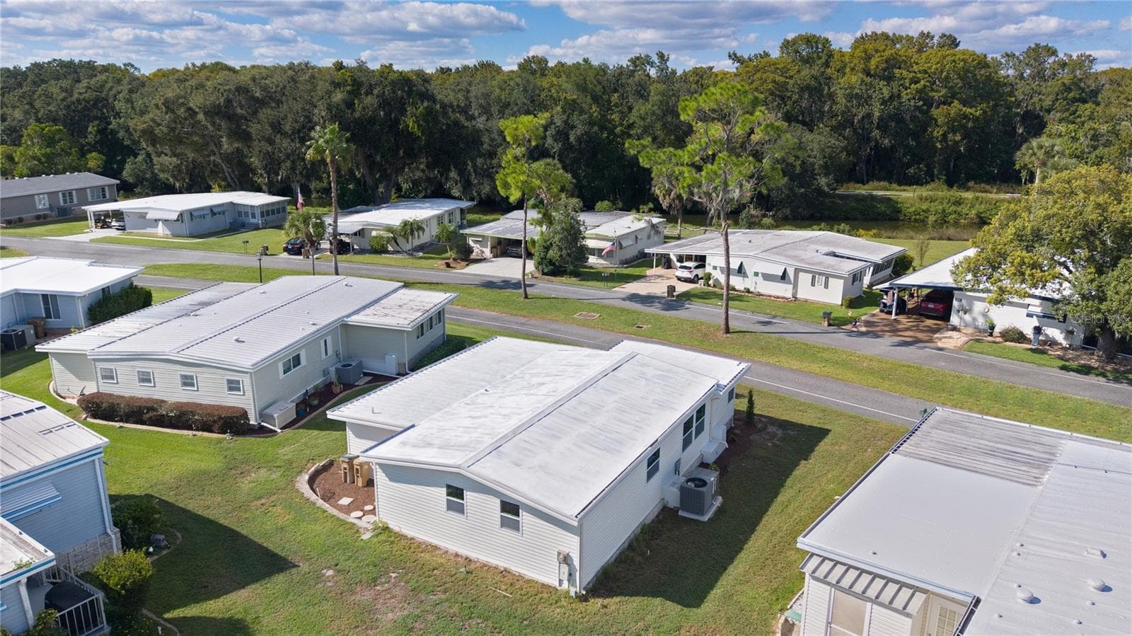 Mobile Home at 205 PALO VERDE DR, LEESBURG, photo 55 of 78