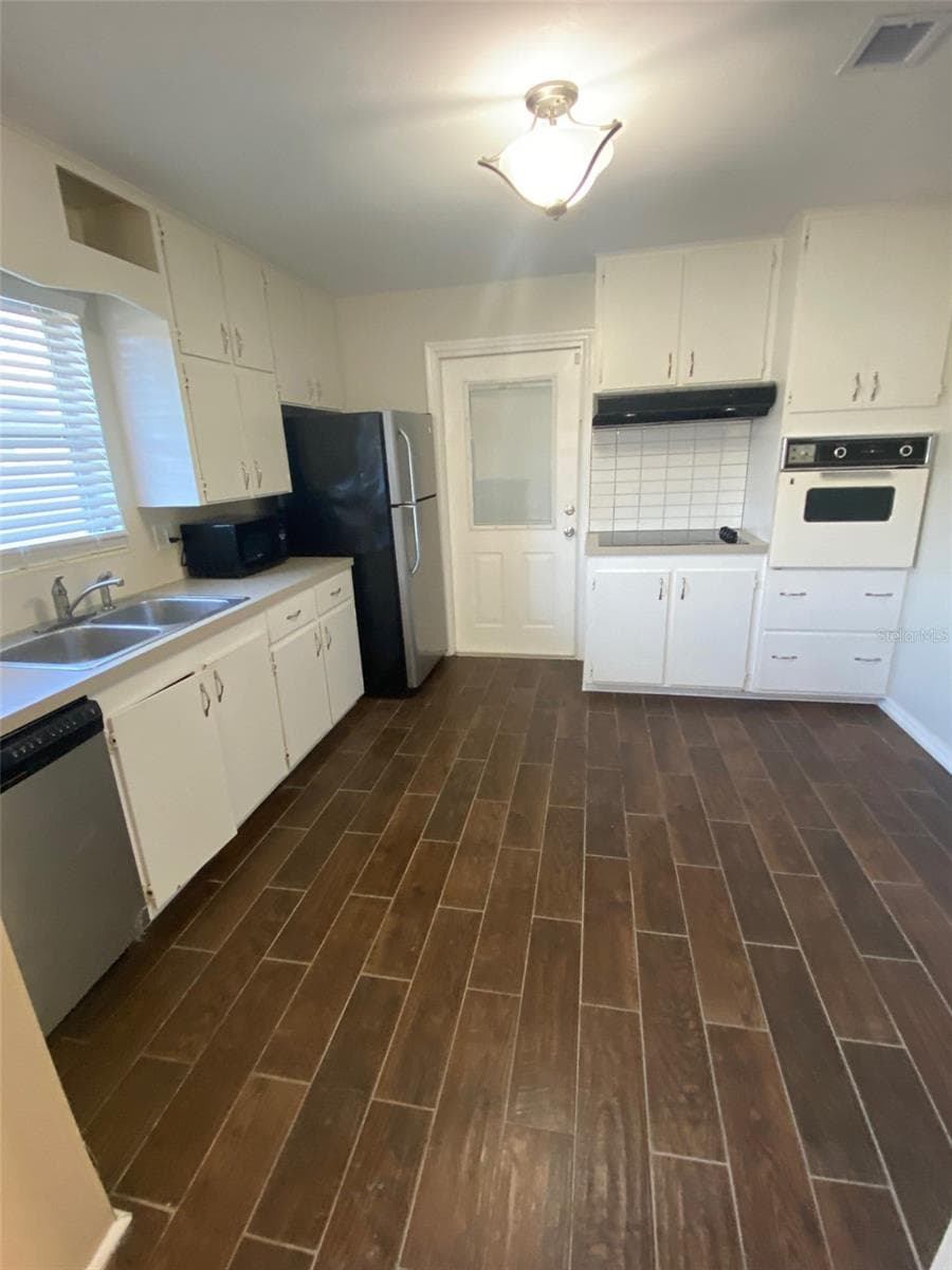 Kitchen - 803 HASELTON ST, EUSTIS