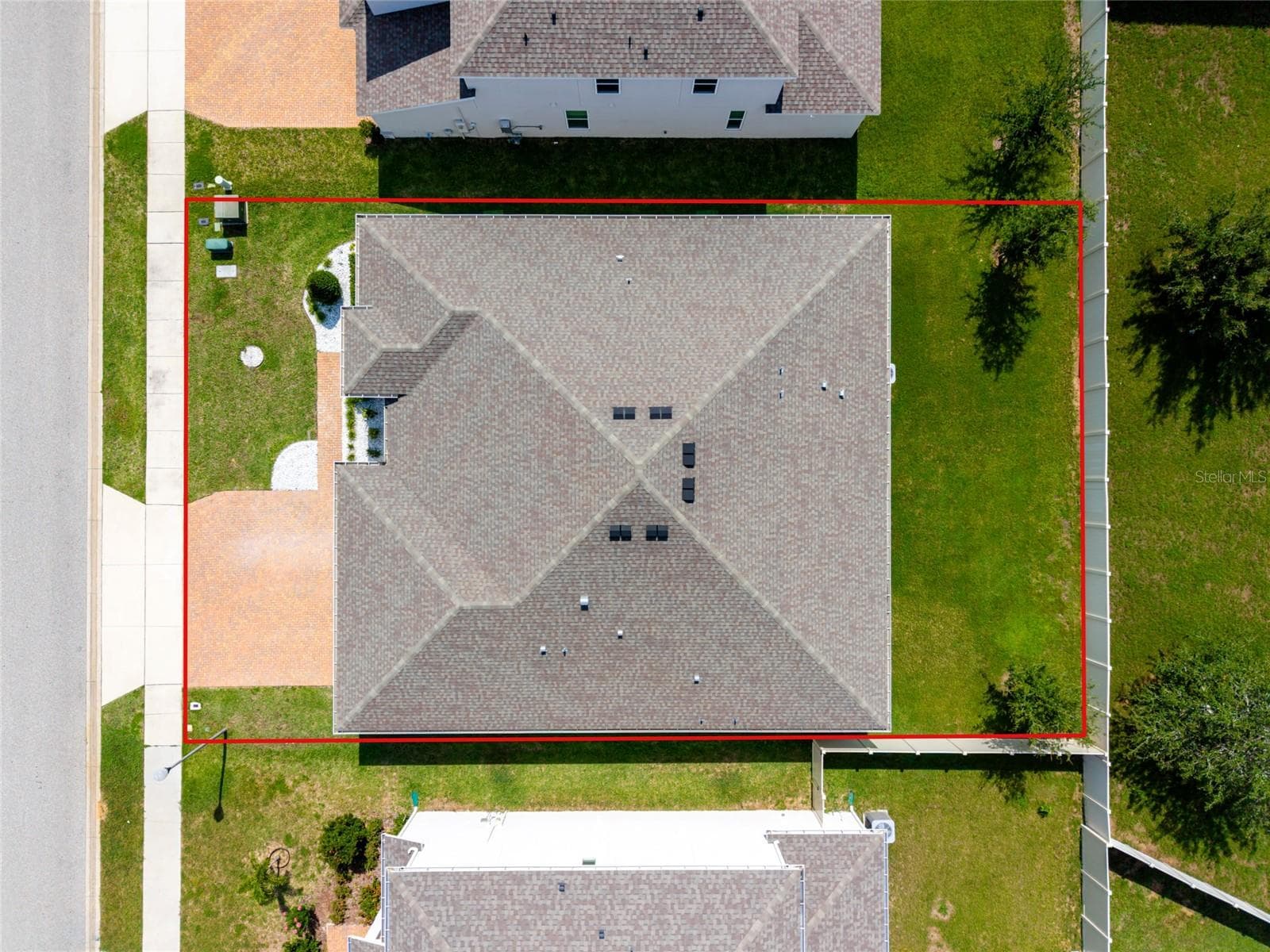 Single Family Residence at 1325 BLARNEY ST, CLERMONT, photo 47 of 61