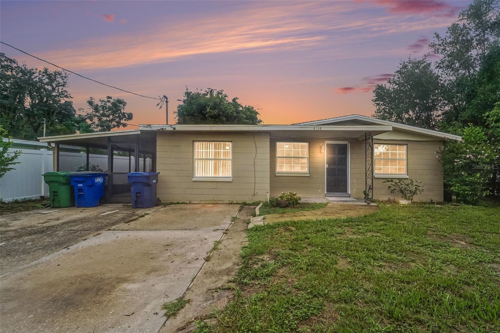 Single Family Residence at 4224 E REGNAS AVE, TAMPA, photo 2 of 29