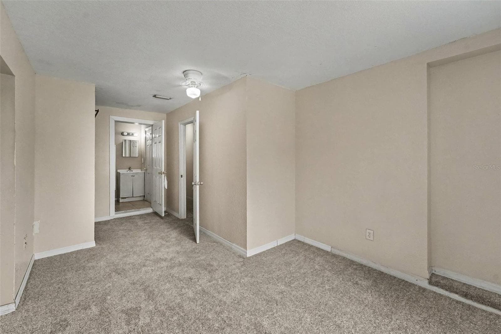 Single Family Residence at 4224 E REGNAS AVE, TAMPA, photo 13 of 29