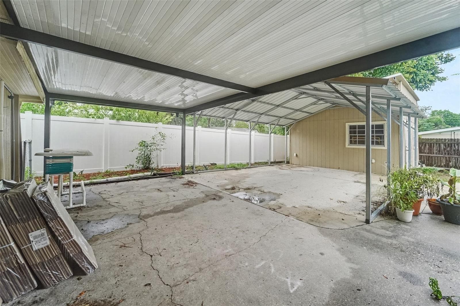 Single Family Residence at 4224 E REGNAS AVE, TAMPA, photo 24 of 29