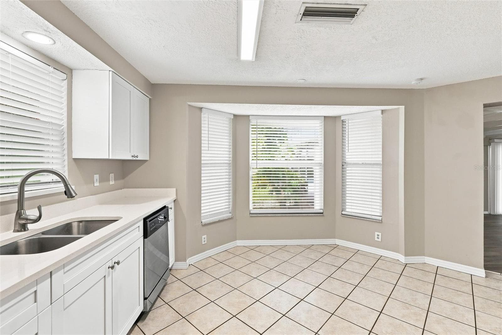 Single Family Residence at 131 DEGAS DR, NOKOMIS, photo 14 of 42