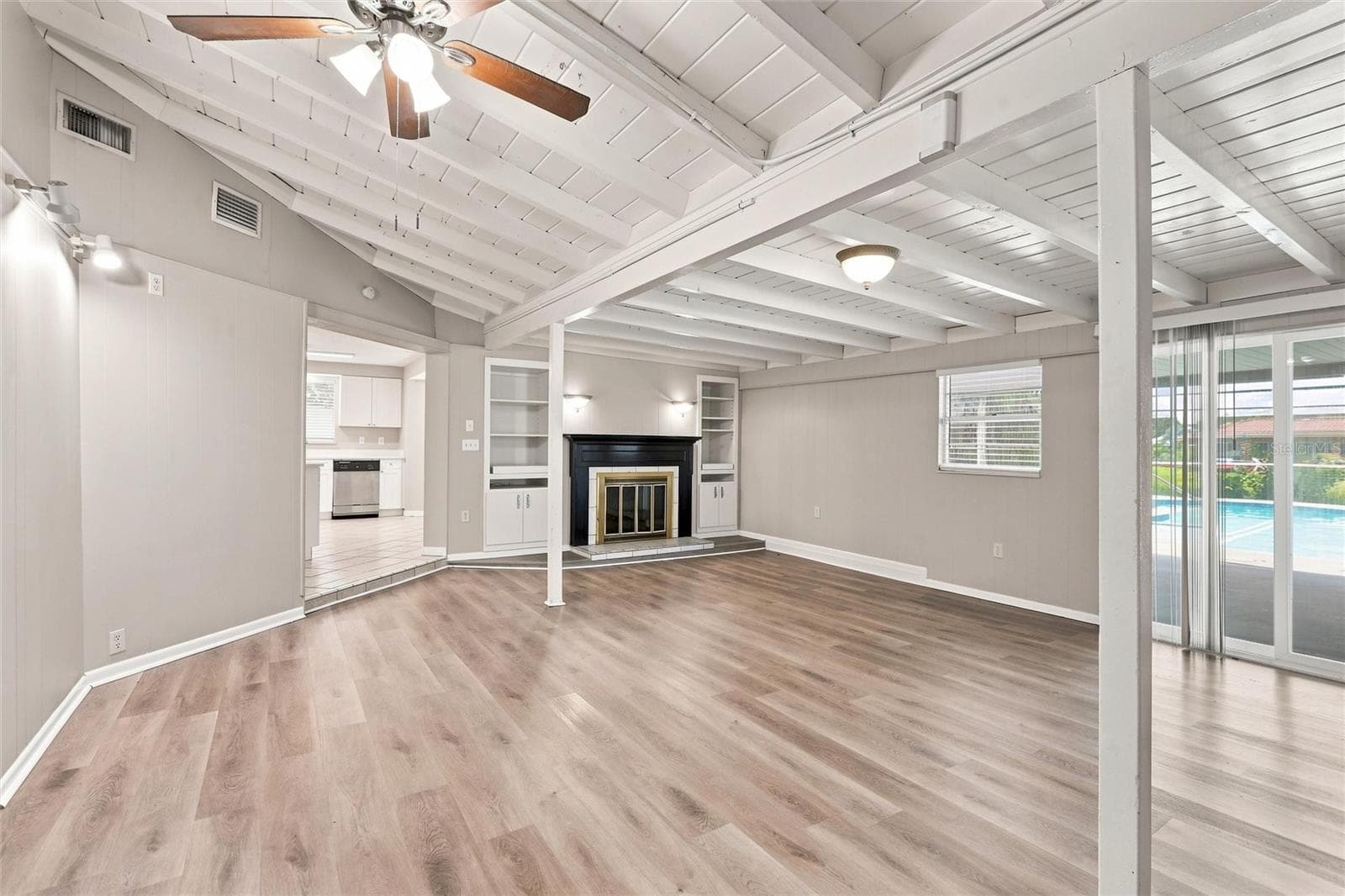 Single Family Residence at 131 DEGAS DR, NOKOMIS, photo 16 of 42