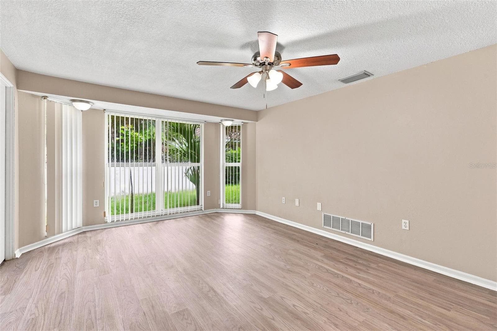Single Family Residence at 131 DEGAS DR, NOKOMIS, photo 20 of 42