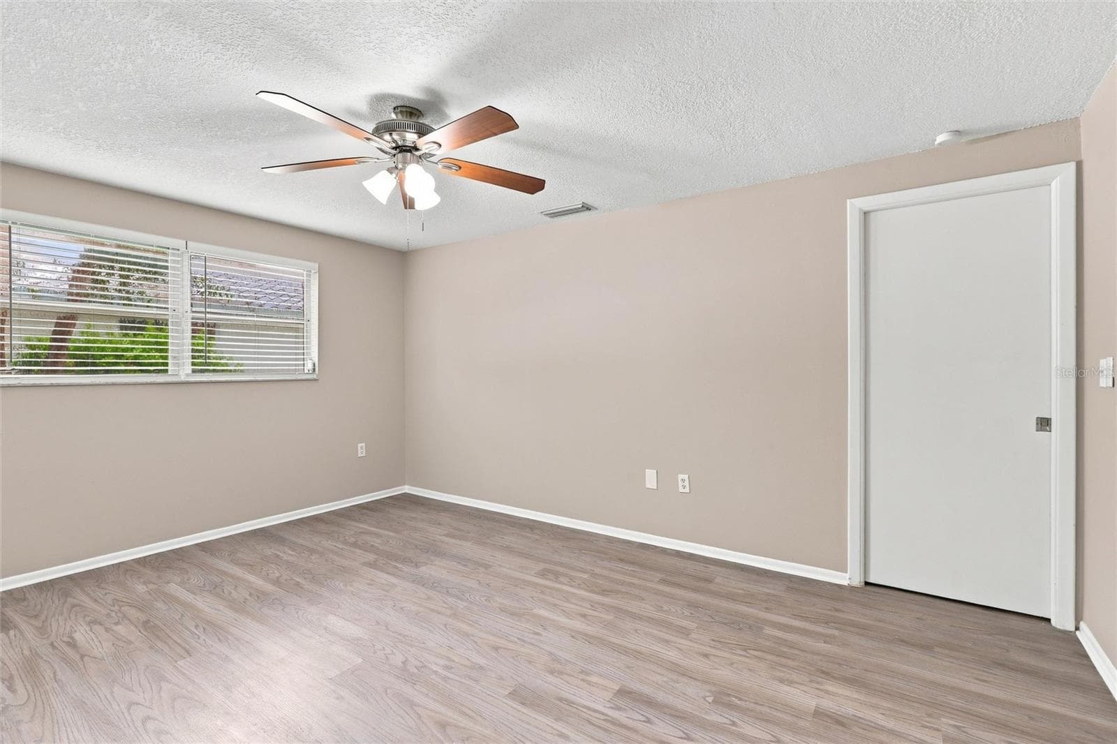 Single Family Residence at 131 DEGAS DR, NOKOMIS, photo 30 of 42