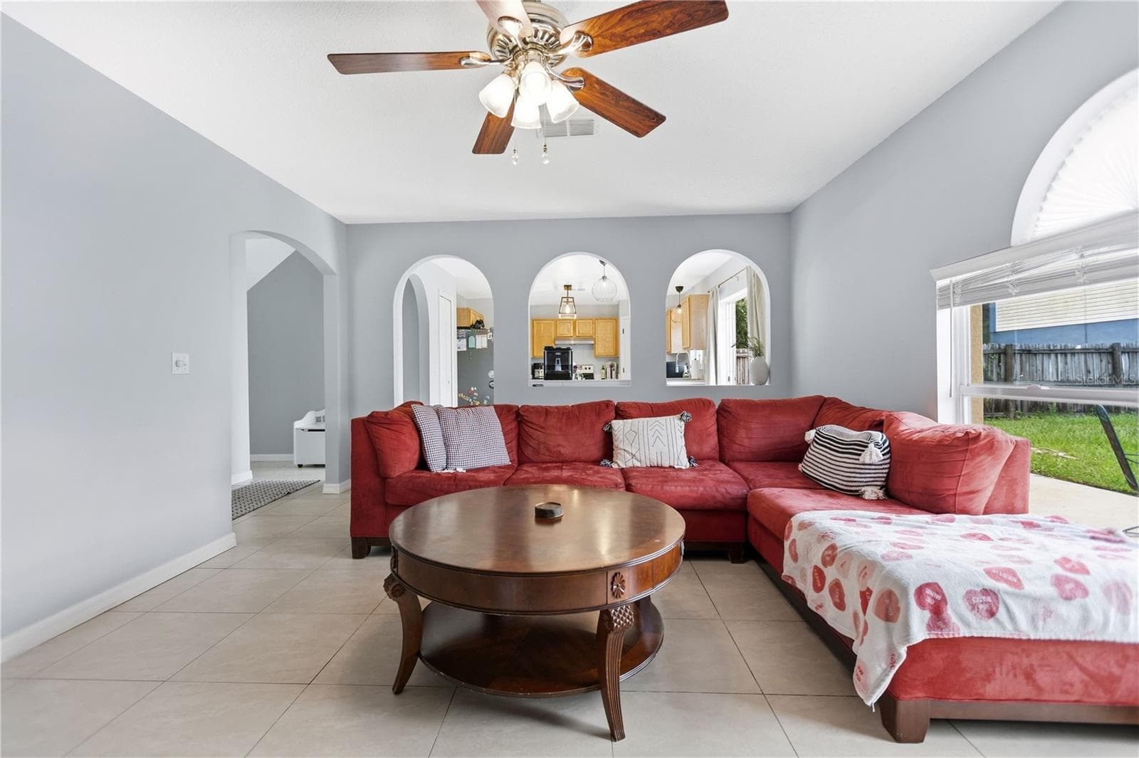 Single Family Residence at 10304 RIVER BREAM DR, RIVERVIEW, photo 4 of 45