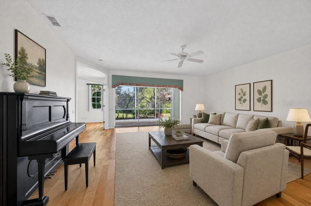 Single Family Residence at 4355 BURNBERRY GLEN CT, SPRING HILL, photo 14 of 50