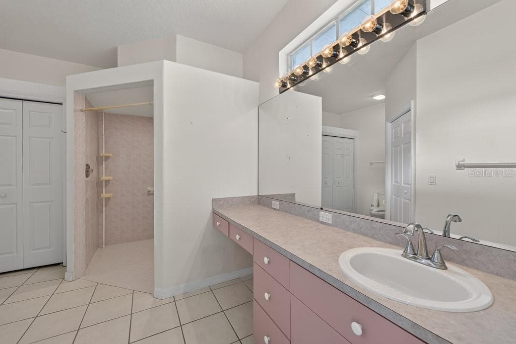 Single Family Residence at 4355 BURNBERRY GLEN CT, SPRING HILL, photo 23 of 50