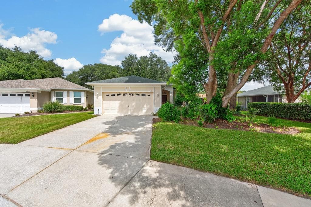 Single Family Residence at 4355 BURNBERRY GLEN CT, SPRING HILL, photo 41 of 50