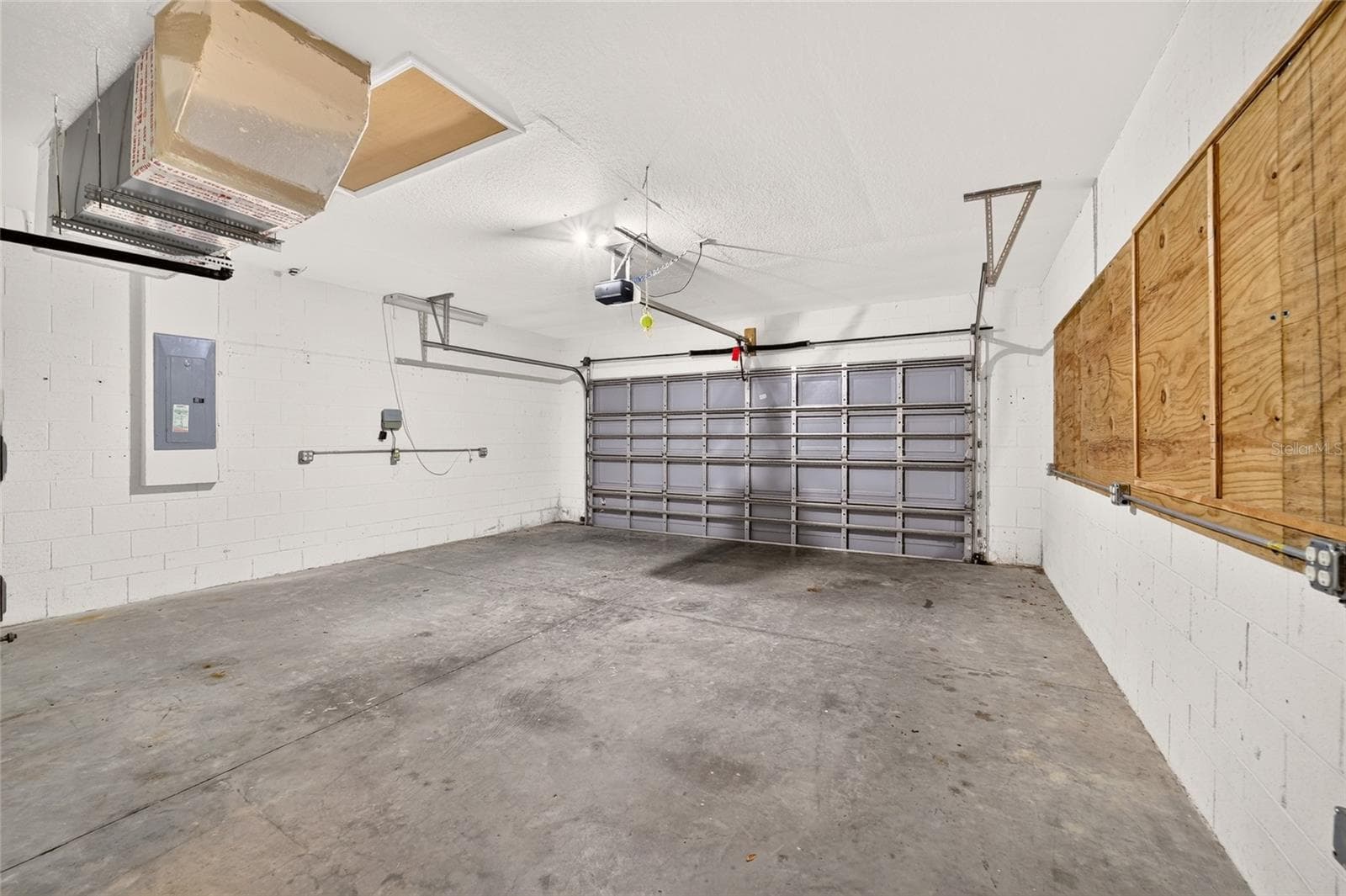 2 car Garage - 19369 SW 100TH LOOP, DUNNELLON