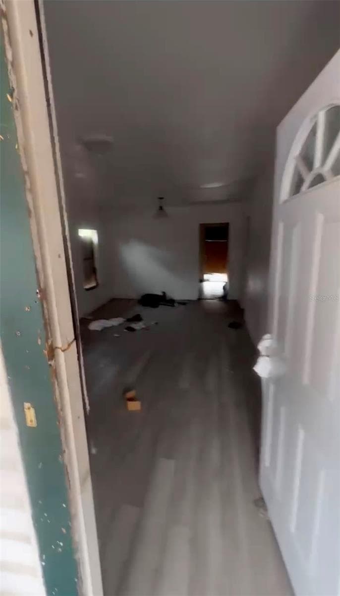 Single Family Residence at 2516 E MAGNOLIA ST, LAKELAND, photo 4 of 8