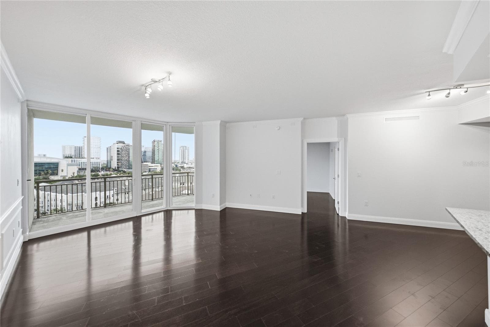 Condominium at 450 KNIGHTS RUN AVE #1103, TAMPA, photo 31 of 97