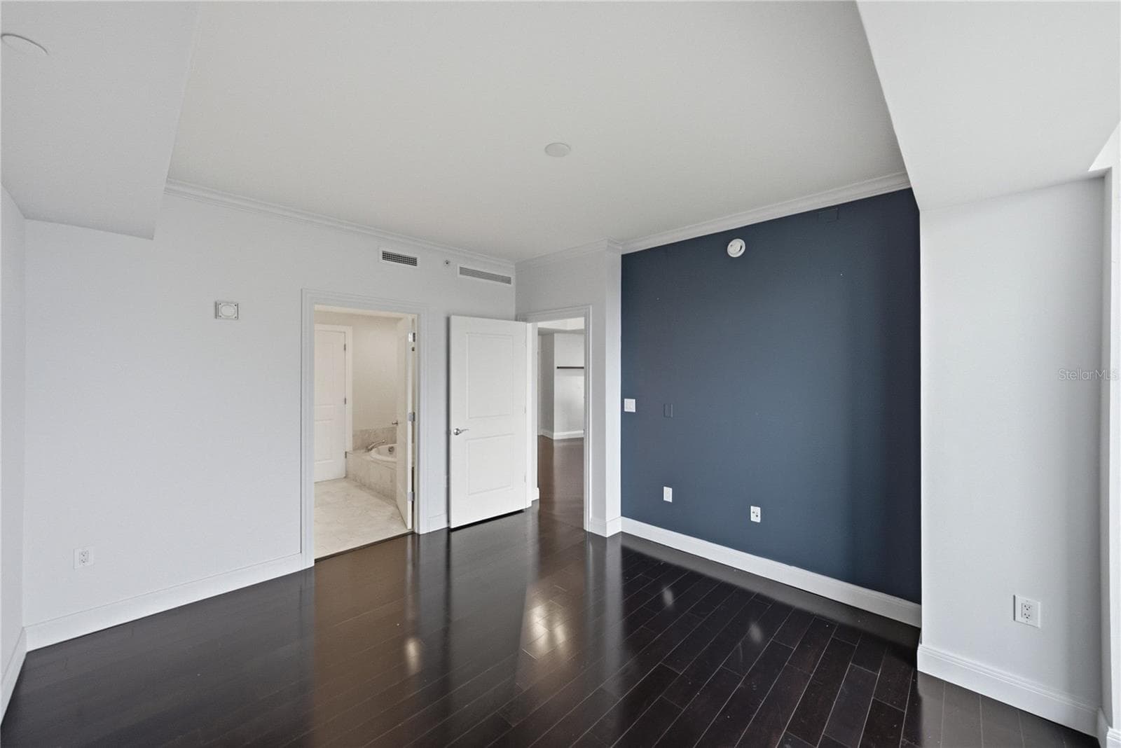 Condominium at 450 KNIGHTS RUN AVE #1103, TAMPA, photo 37 of 97