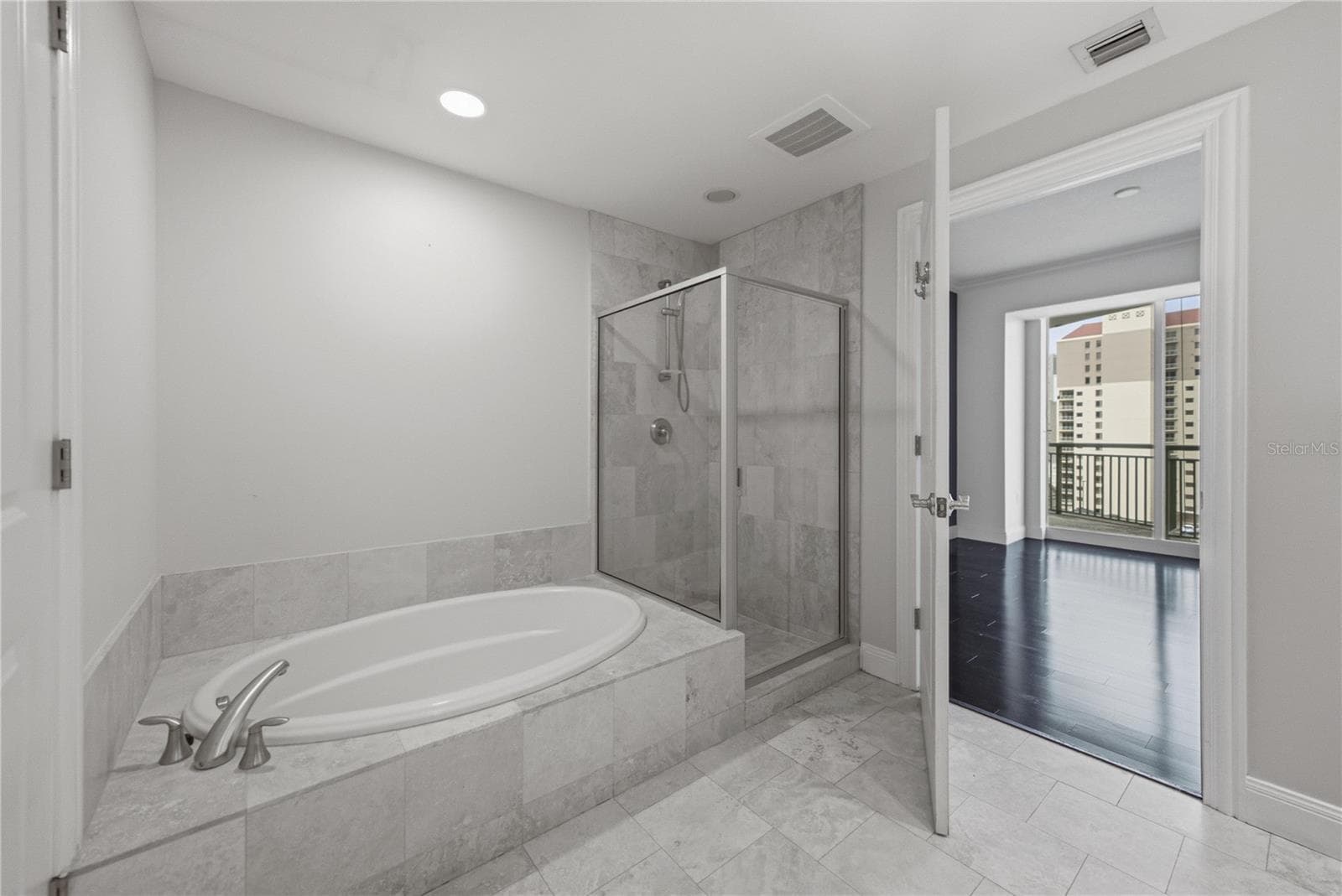 Condominium at 450 KNIGHTS RUN AVE #1103, TAMPA, photo 42 of 97