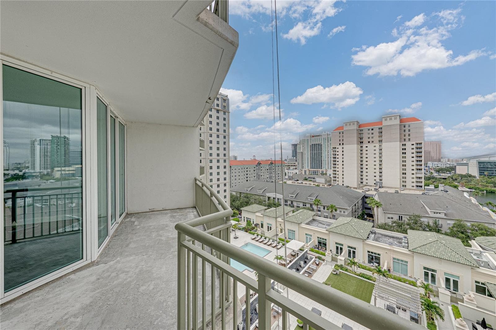Condominium at 450 KNIGHTS RUN AVE #1103, TAMPA, photo 58 of 97