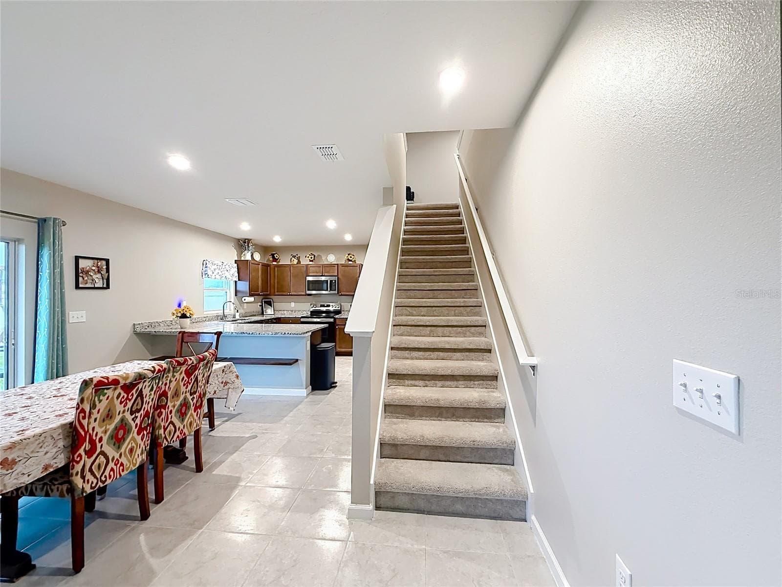 Single Family Residence at 1586 TEXAS AVE, SUMTERVILLE, photo 9 of 55