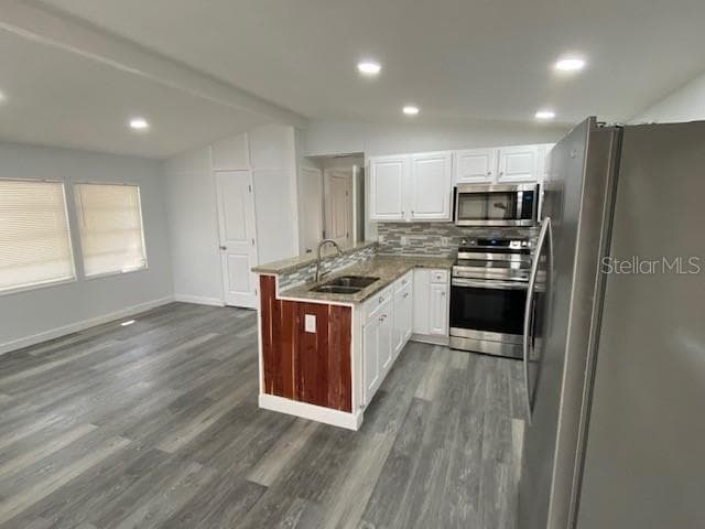 kitchen - 4851 W GANDY BLVD #B10L30, TAMPA