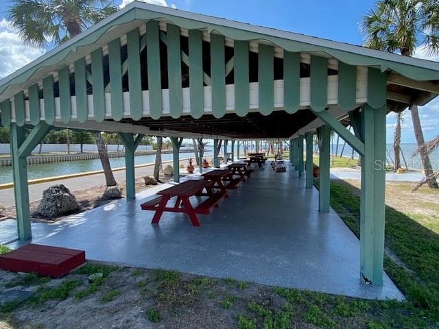 eational area - 4851 W GANDY BLVD #B10L30, TAMPA