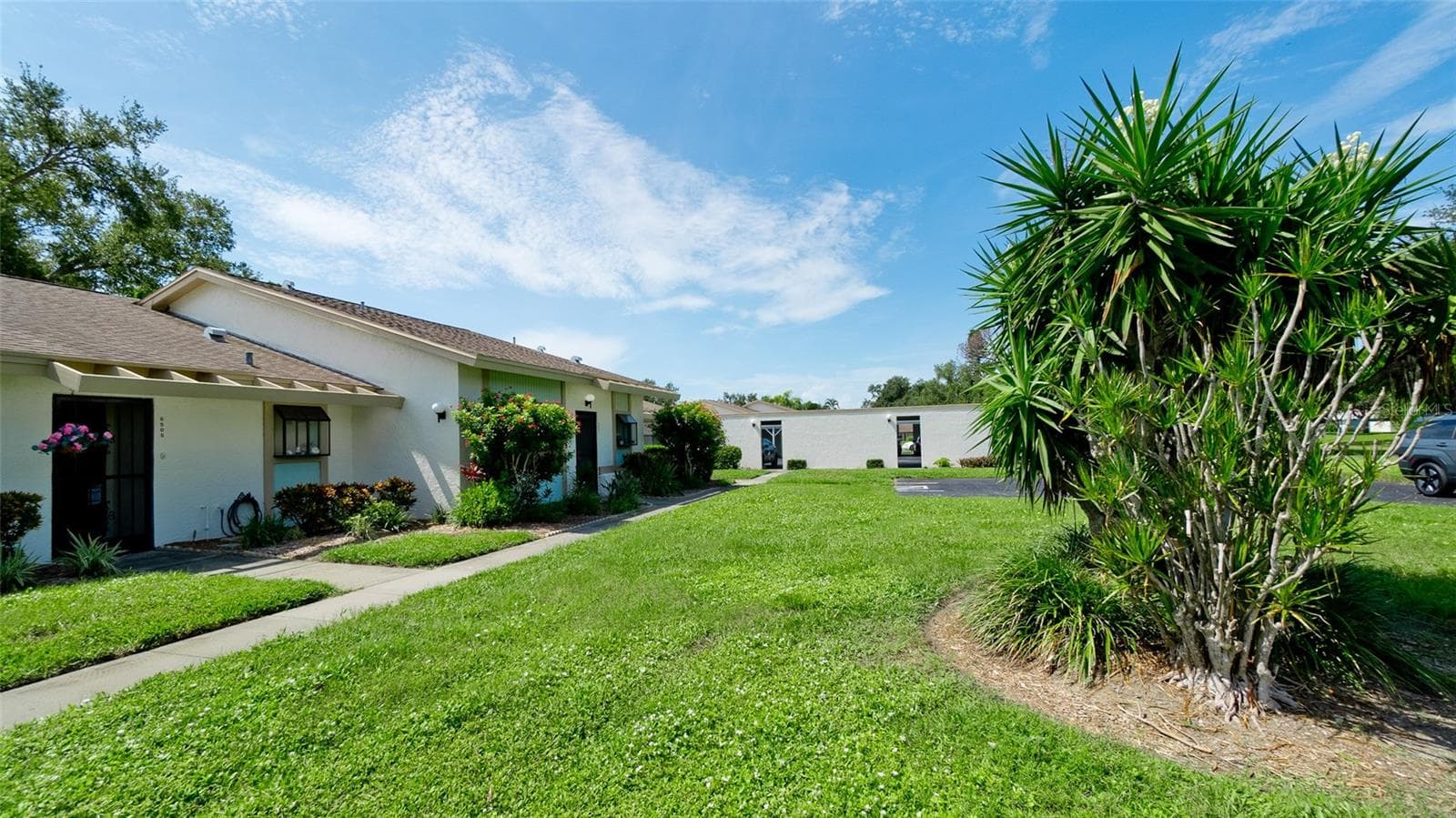 Condominium at 6507 HERITAGE LN #2605, BRADENTON, photo 2 of 37