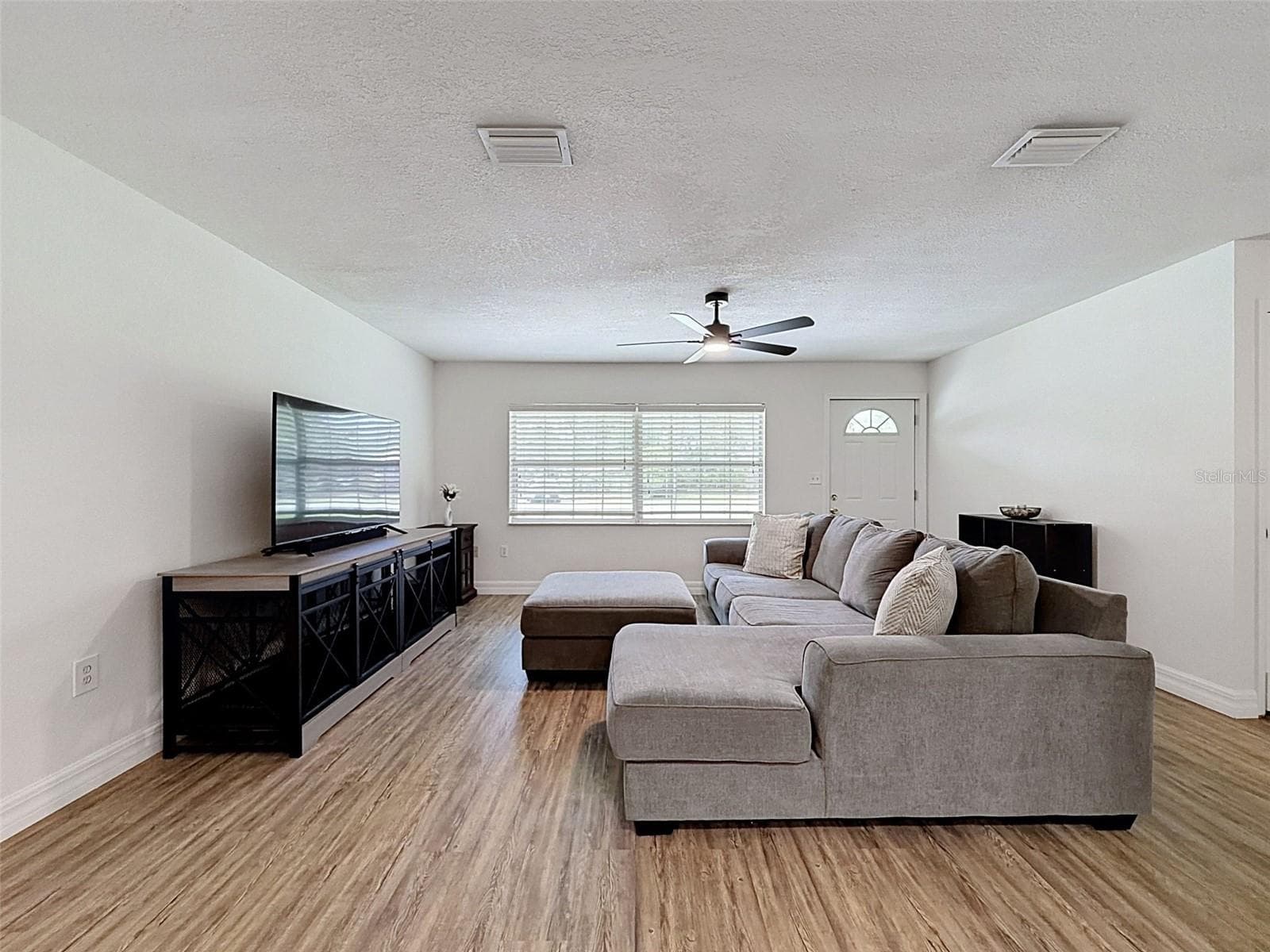 Single Family Residence at 7022 W CRESTVIEW LN, CRYSTAL RIVER, photo 8 of 34