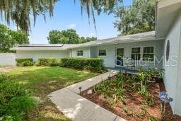FRONT EXTERIOR - 1901 N LAKE ELOISE DR, WINTER HAVEN