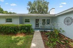 FRONT EXTERIOR - 1901 N LAKE ELOISE DR, WINTER HAVEN