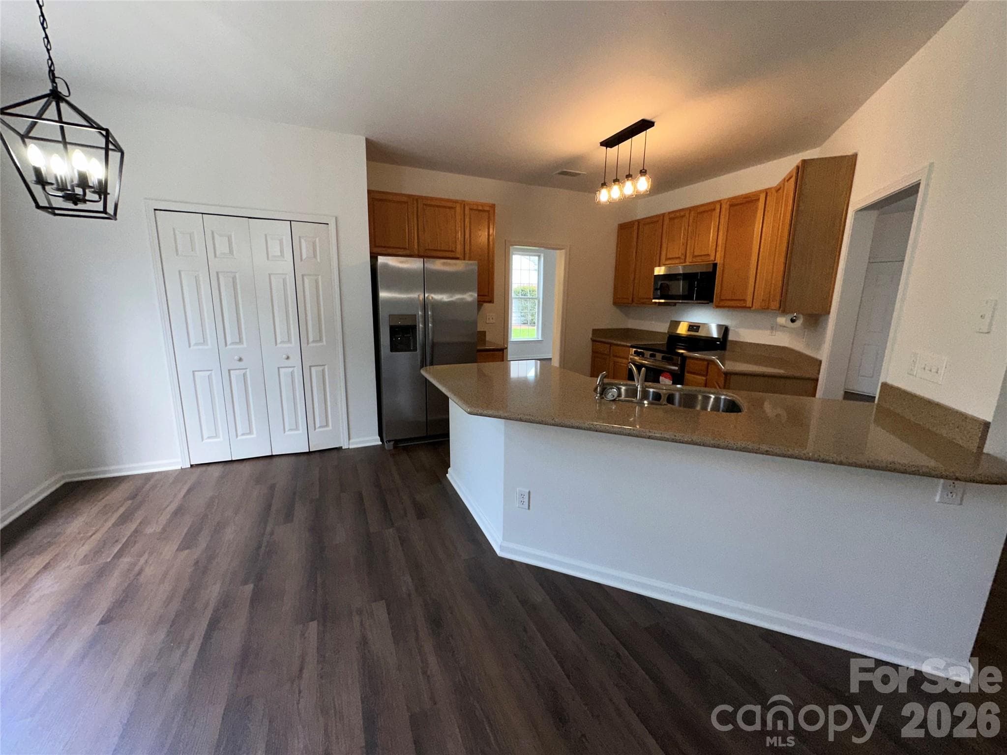 Single Family Residence at 5867 Crimson Oak Court, Harrisburg, photo 5 of 28