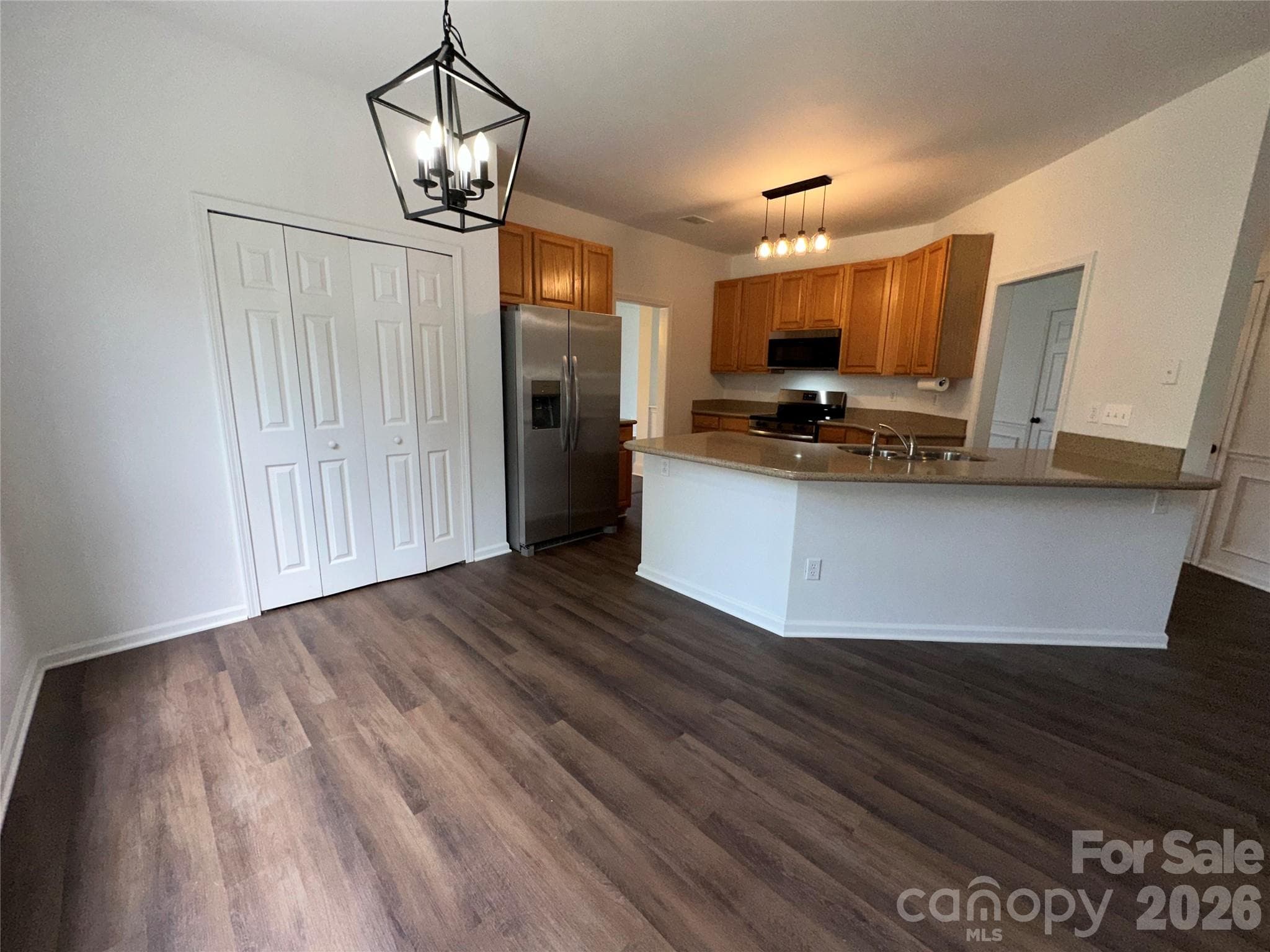 Single Family Residence at 5867 Crimson Oak Court, Harrisburg, photo 10 of 28