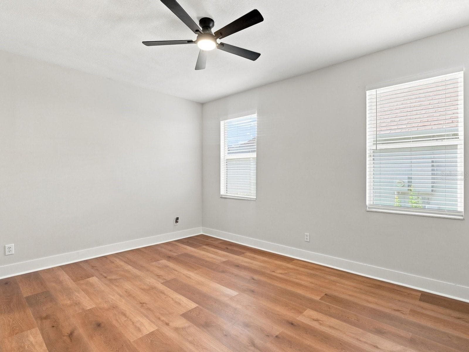 (Select photos have been virtually staged) - 2104 MALLARD CREEK CIR, KISSIMMEE