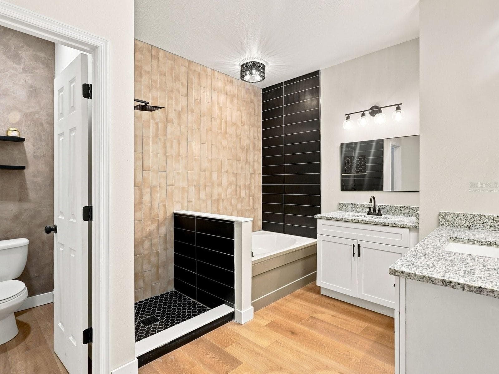 Primary Bathroom (Select photos have been virtually staged) - 2104 MALLARD CREEK CIR, KISSIMMEE