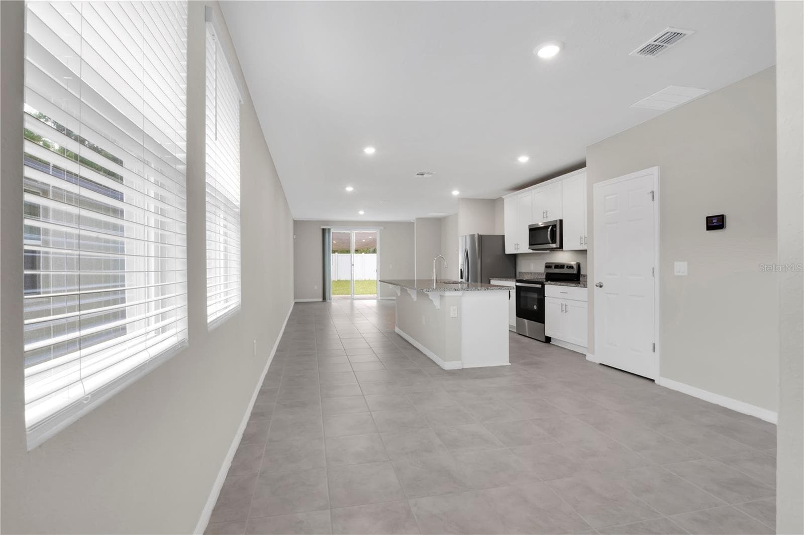 Single Family Residence at 17403 MILLION LAKES CT, CLERMONT, photo 6 of 43