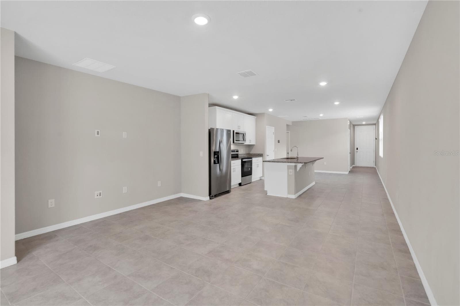 Single Family Residence at 17403 MILLION LAKES CT, CLERMONT, photo 10 of 43